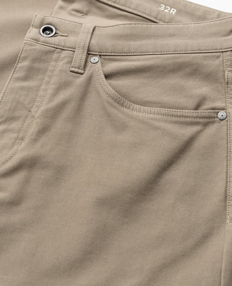 Rodd and Gunn Motion 2 Straight Jean