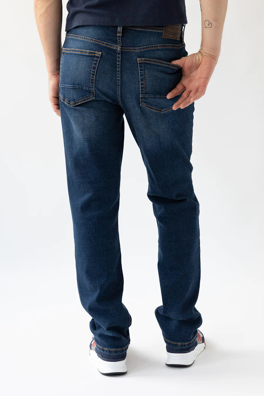 Devil Dog Relaxed Straight Jean - Boone Wash