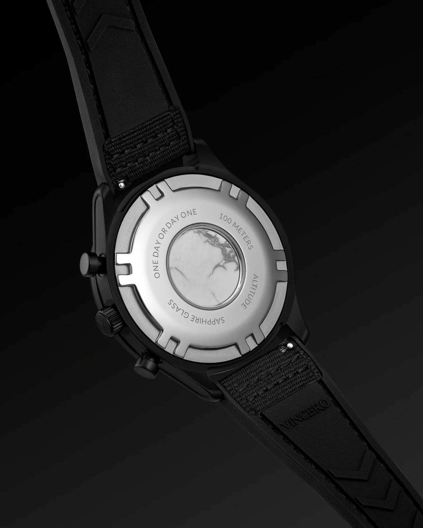 Vincero The Altitude - Matte Black/Red