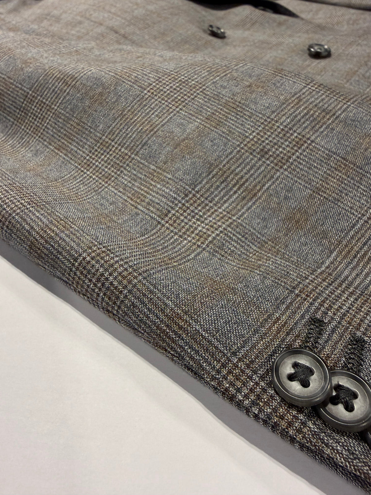 English Laundry EL12-60-093 Double Breasted Grey and Brown Plaid Slim Fit Suit