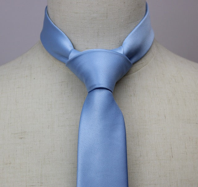 Men's 2 1/2 Inch Powder Blue Slim Tie