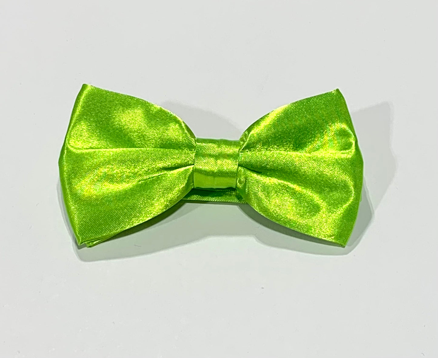 Bright Green Satin 2 1/2 Inch Bow Tie