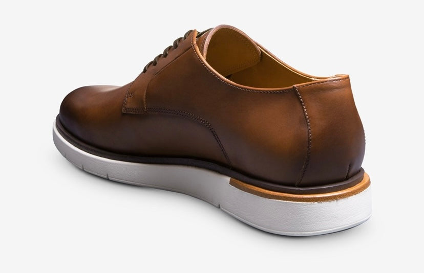 Allen Edmonds Carson Lace-up Hybrid Derby