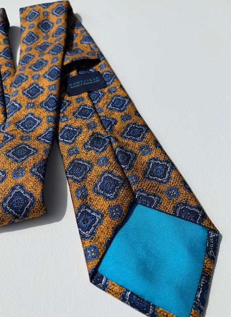 Geoff Nicholson Hamstead Collection Tie Made in Italy Yellow and Blue Medallion