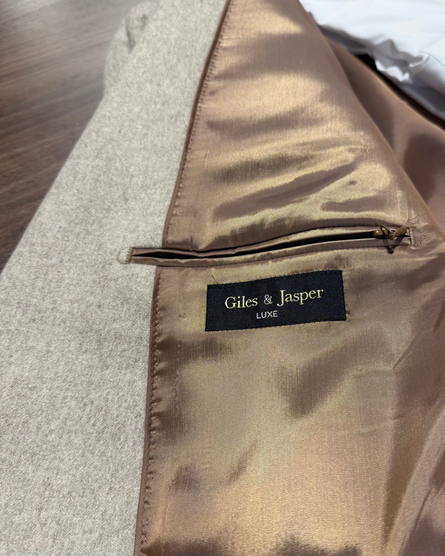 Giles and Jasper 100% Cashmere Heathered Tan Sport Coat