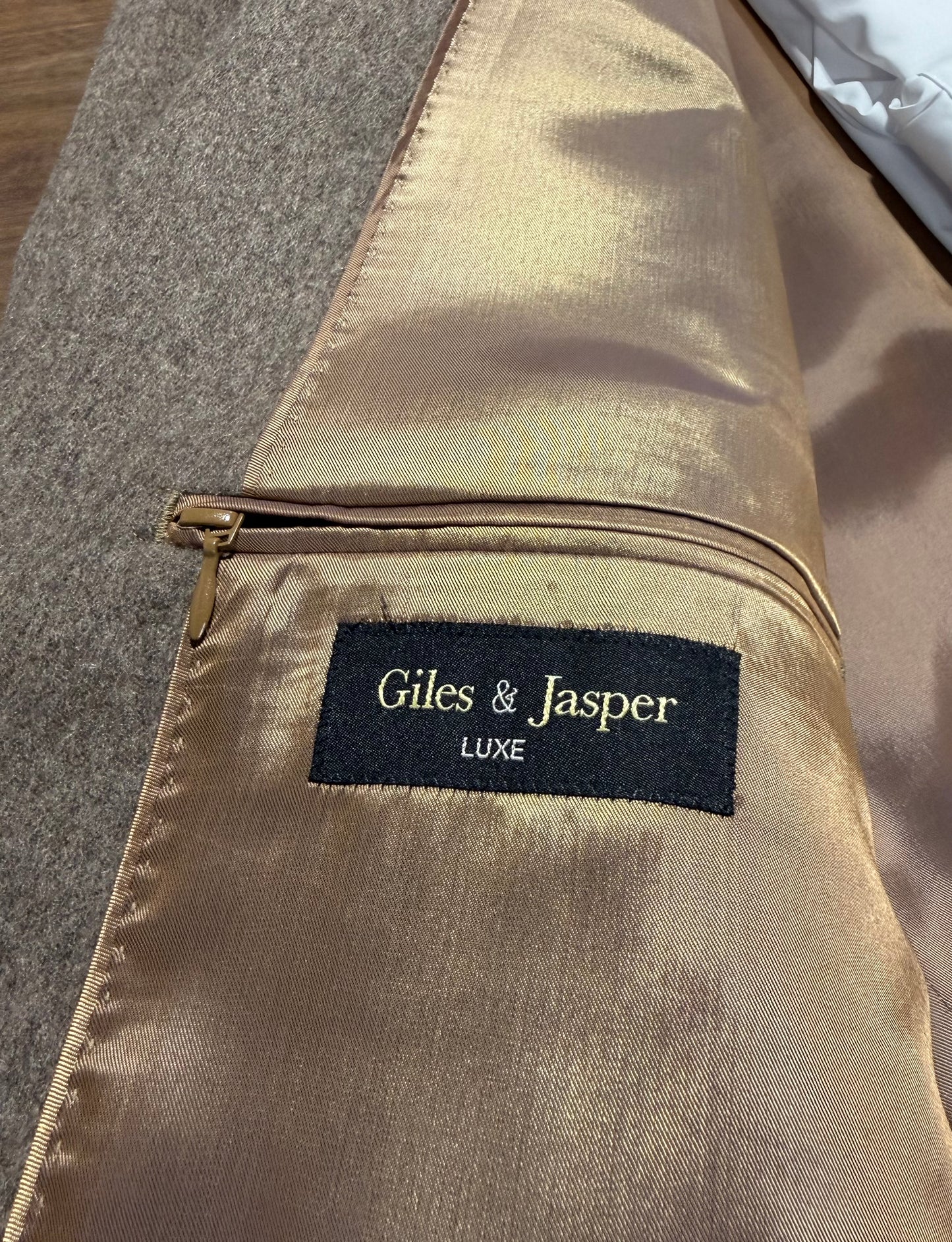 Giles and Jasper 100% Cashmere Heathered Brown Sport Coat
