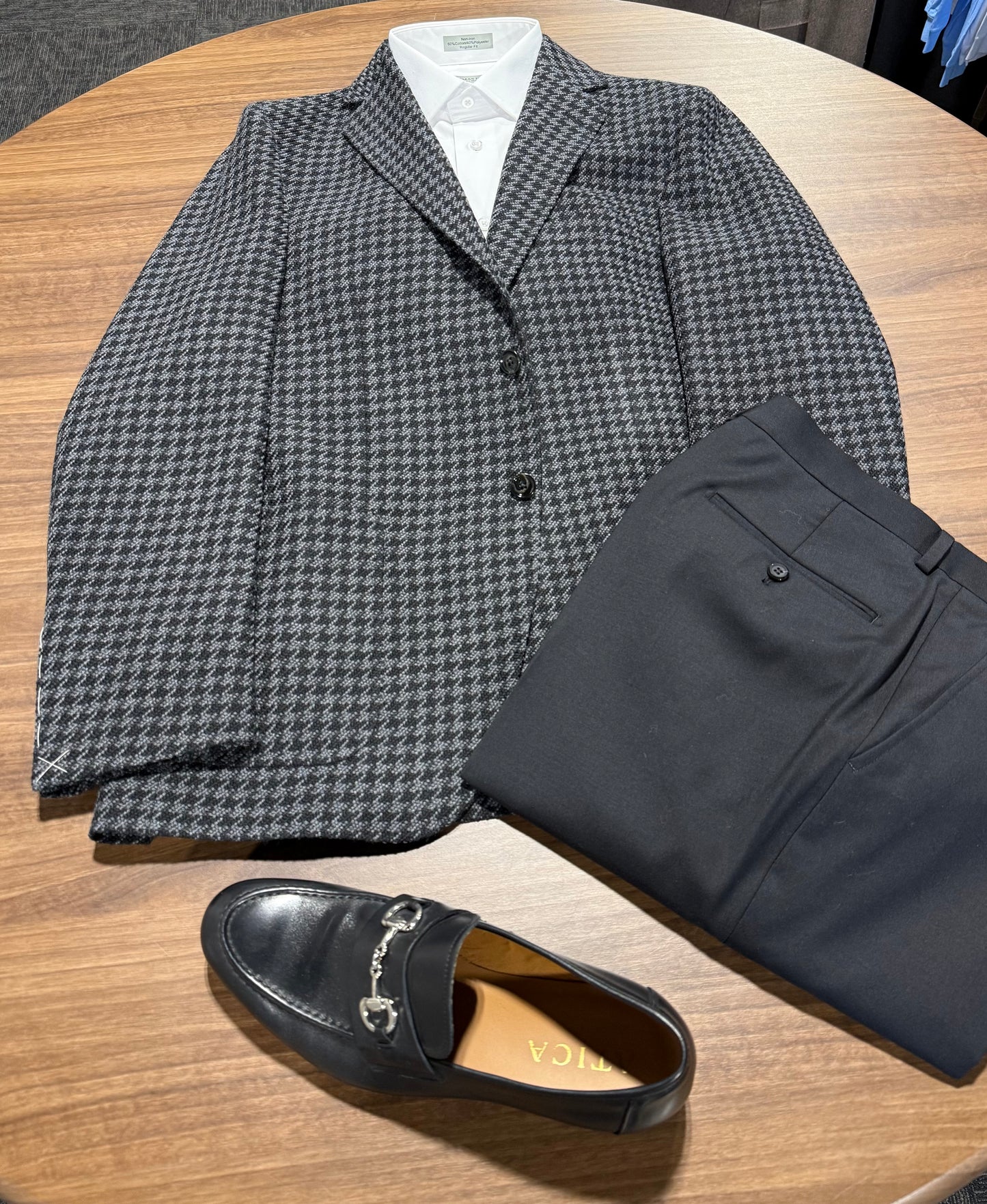 Scabal Black and Grey Houndstooth 100% Wool SOHO Sport Coat on sale