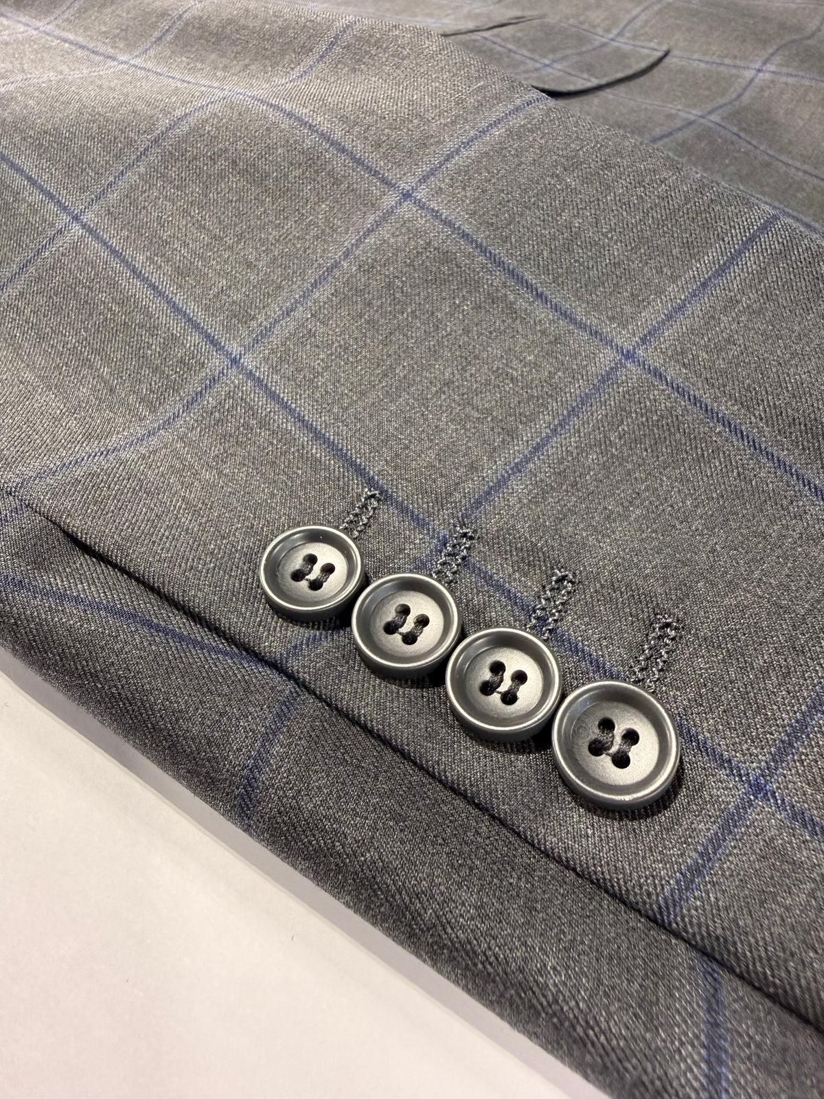 Mantoni Charcoal Grey and Blue Windowpane Modern Fit Suit