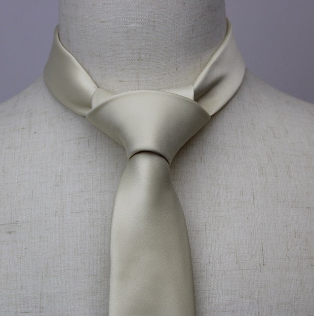 Men's 2 1/2 Inch Ivory Slim Tie